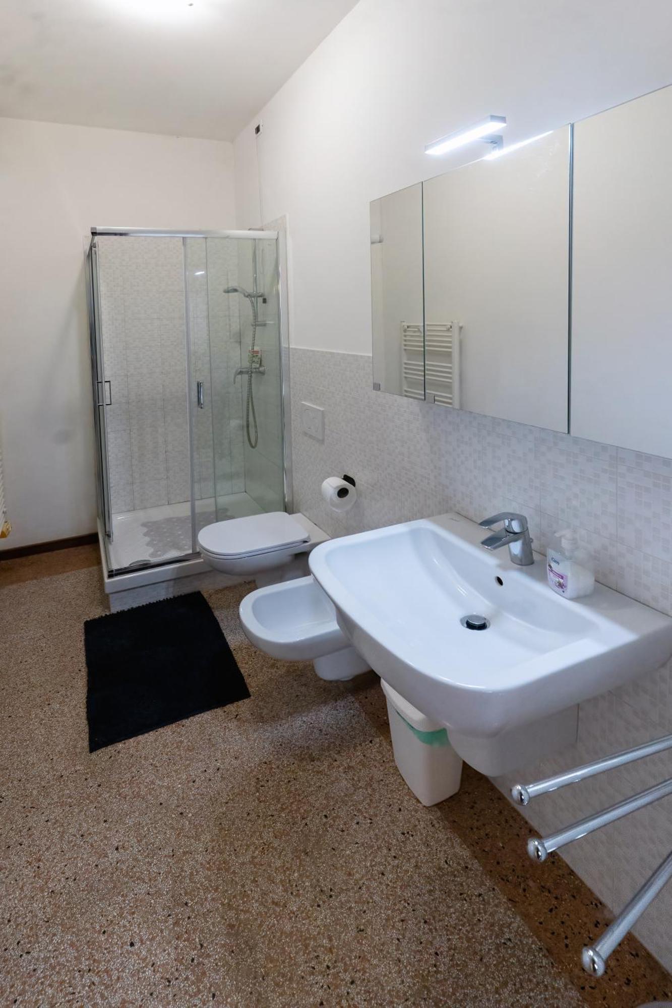 Civico 18 Bed & Breakfast Басано дел Грапа Екстериор снимка